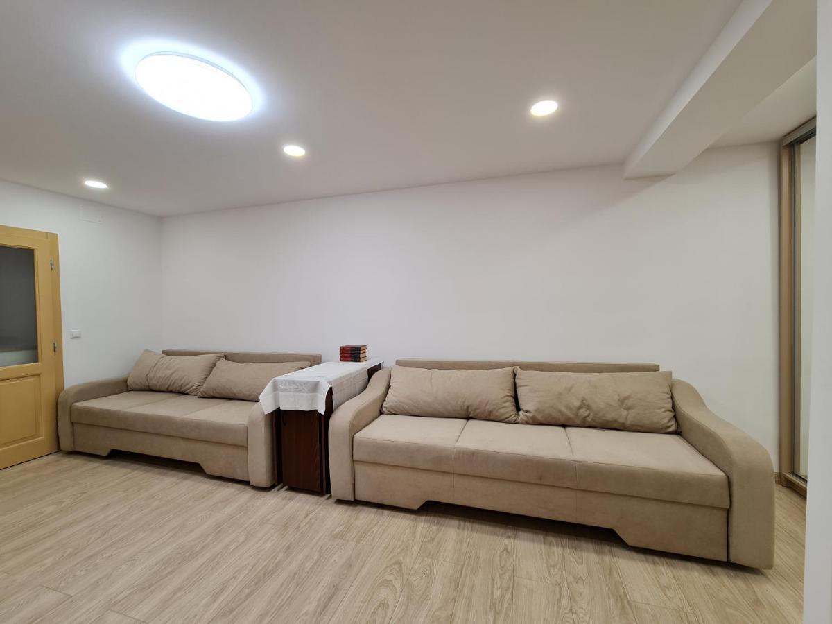 Luxury Panoramic Apartment Oradea Buitenkant foto