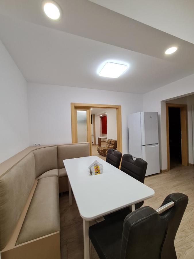 Luxury Panoramic Apartment Oradea Buitenkant foto