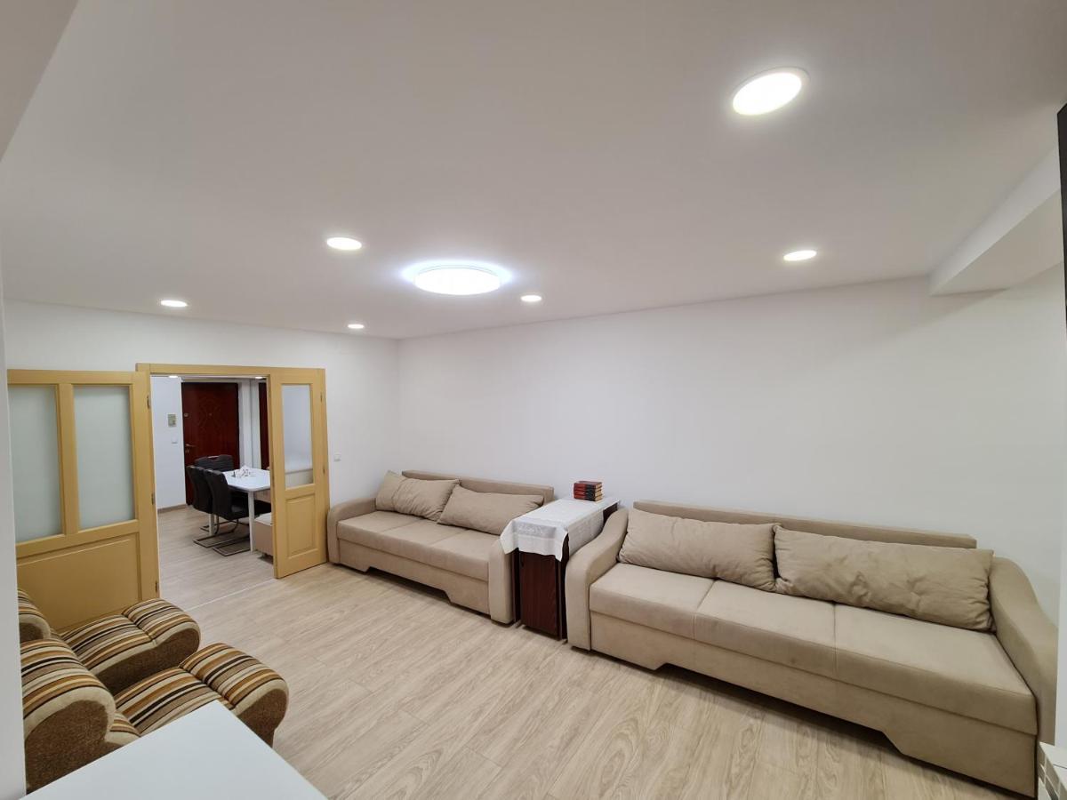 Luxury Panoramic Apartment Oradea Buitenkant foto